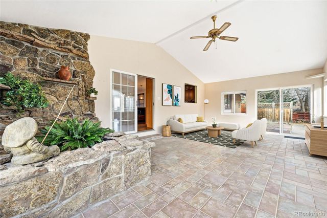 7240 Glacier View Road, Longmont, CO 80503