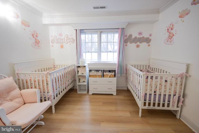 24 ROSE APPLE RD, Levittown, PA 19056