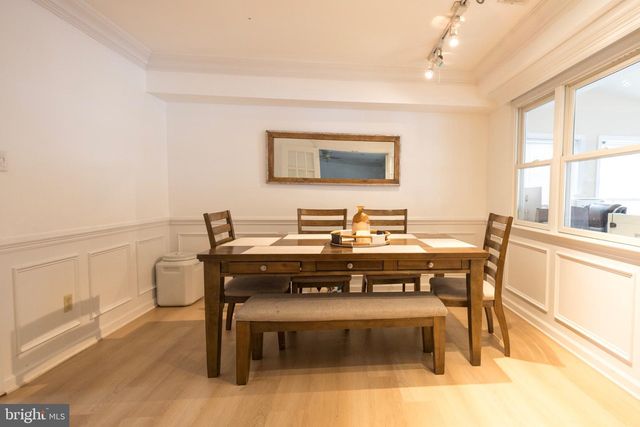 24 ROSE APPLE RD, Levittown, PA 19056