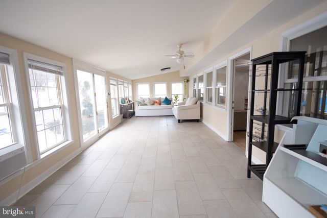 24 ROSE APPLE RD, Levittown, PA 19056