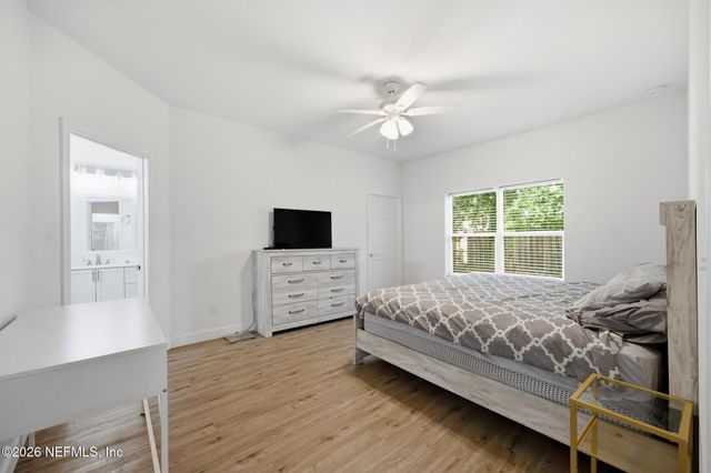 9520 E HARRIET Avenue, Jacksonville, FL 32208