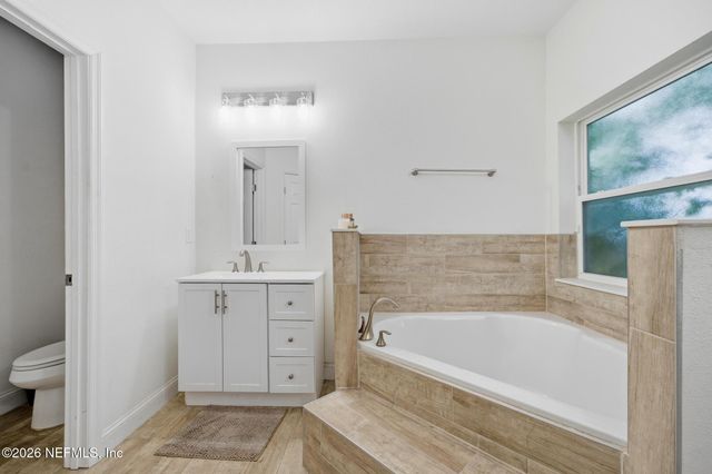 9520 E HARRIET Avenue, Jacksonville, FL 32208
