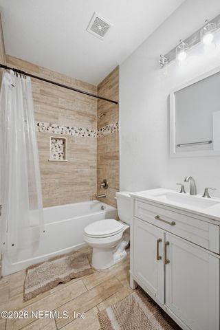 9520 E HARRIET Avenue, Jacksonville, FL 32208