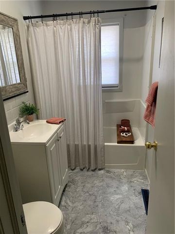 12120 SE West Road, Edgerton, MO 64444