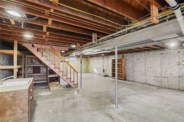 12120 SE West Road, Edgerton, MO 64444