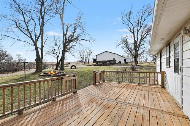 12120 SE West Road, Edgerton, MO 64444