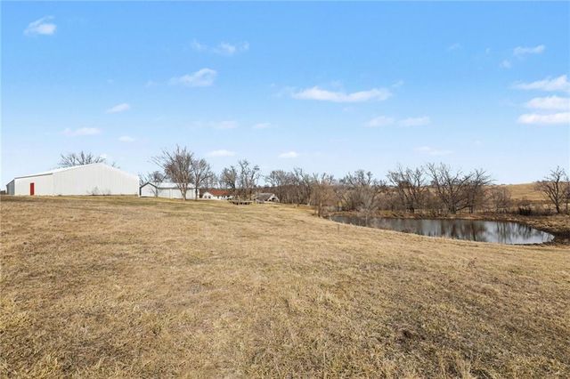 12120 SE West Road, Edgerton, MO 64444