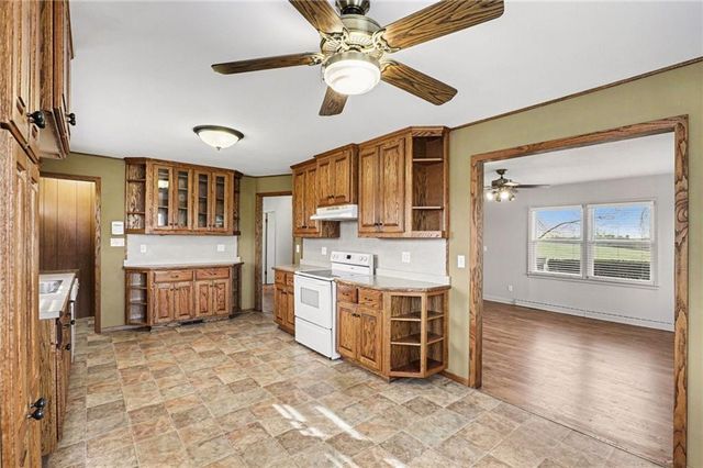 12120 SE West Road, Edgerton, MO 64444