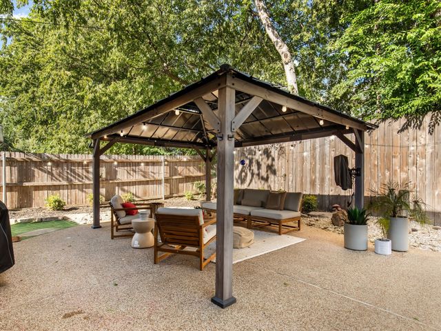 4107 Plumwood Drive, Arlington, TX 76016
