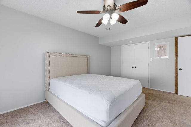 633 Hunters Glen Street, Lewisville, TX 75067
