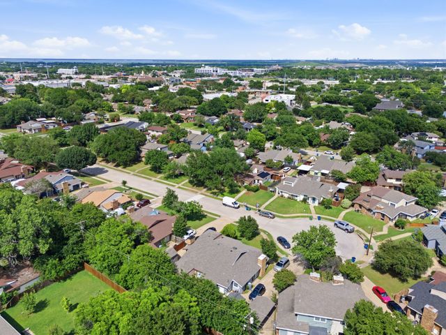 633 Hunters Glen Street, Lewisville, TX 75067