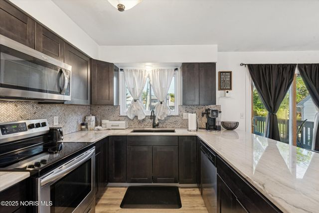 4754 Imperial Drive, Toledo, OH 43623