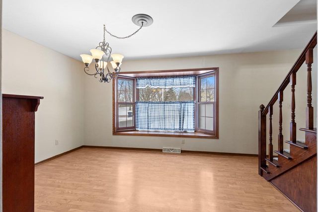 S38W27600 Windsong RIDGE, Waukesha, WI 53189