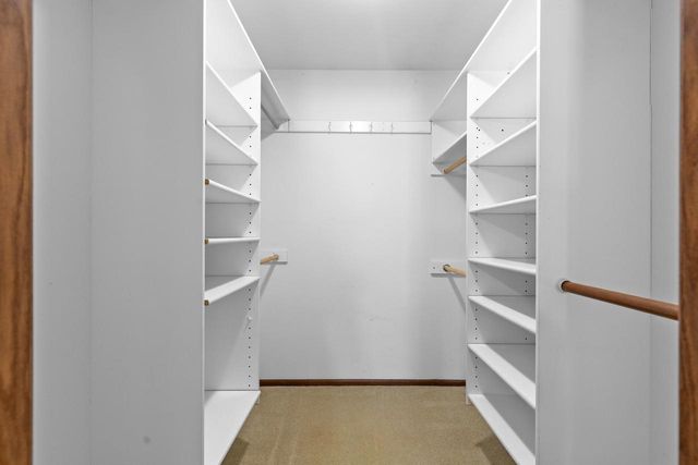 S38W27600 Windsong RIDGE, Waukesha, WI 53189