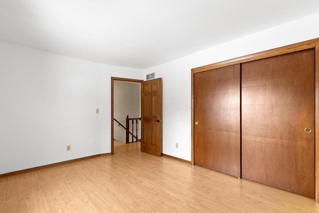 S38W27600 Windsong RIDGE, Waukesha, WI 53189