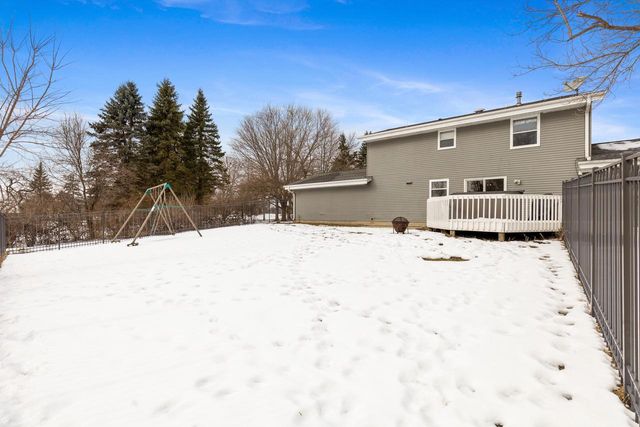 S38W27600 Windsong RIDGE, Waukesha, WI 53189