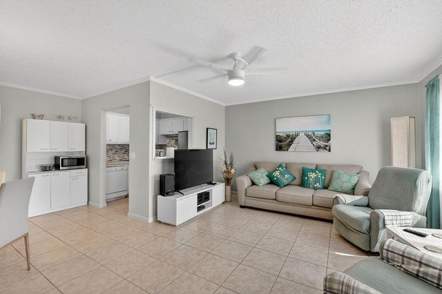 1034 Ashby D 1034, Deerfield Beach, FL 33442