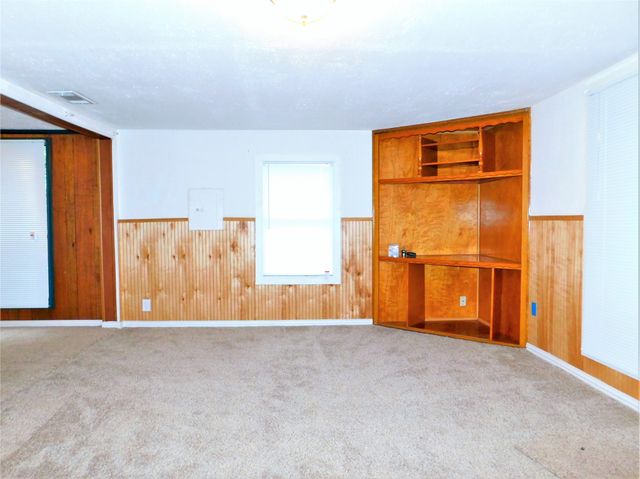 1007 W Collins Street, Denton, TX 76201
