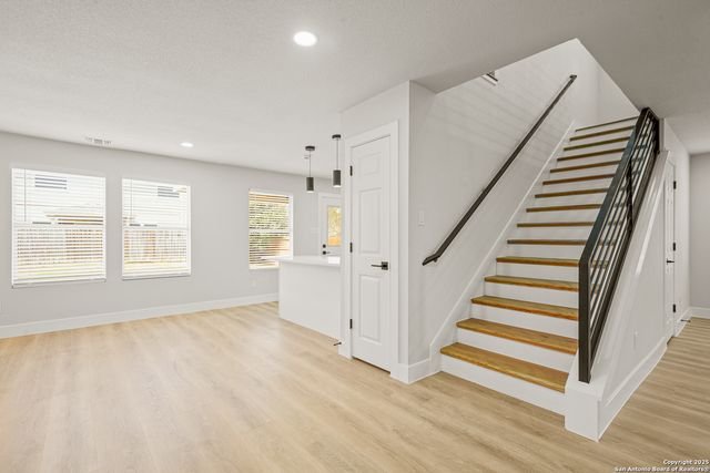 24615 Corral Gables, San Antonio, TX 78261