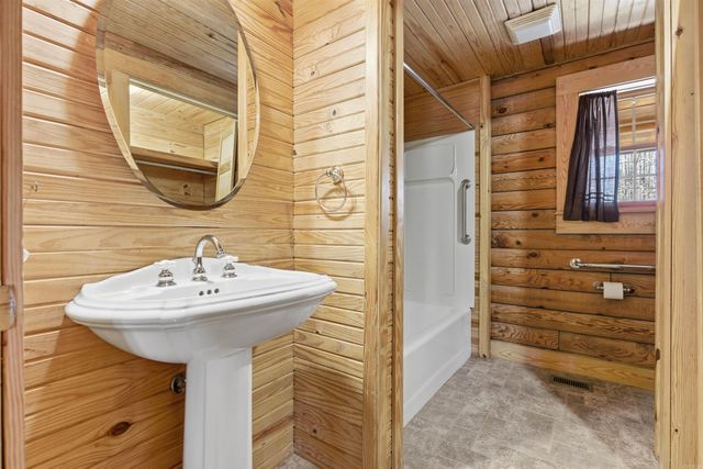 5621 Salt Creek Road, Benton, AR 72019