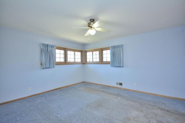 12700 Dunwoody DRIVE, Elm Grove, WI 53122