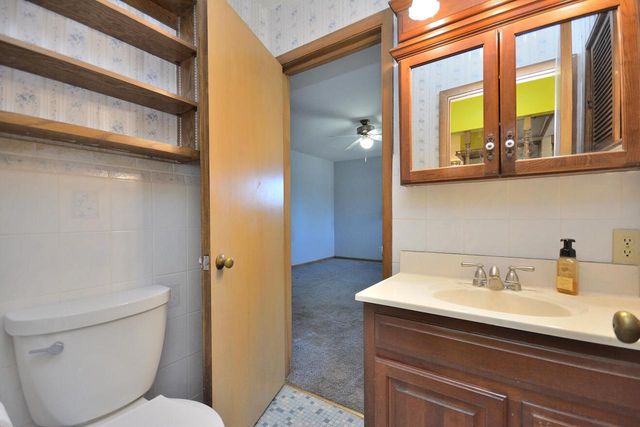 12700 Dunwoody DRIVE, Elm Grove, WI 53122