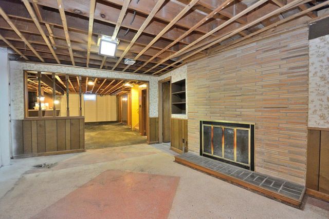 12700 Dunwoody DRIVE, Elm Grove, WI 53122