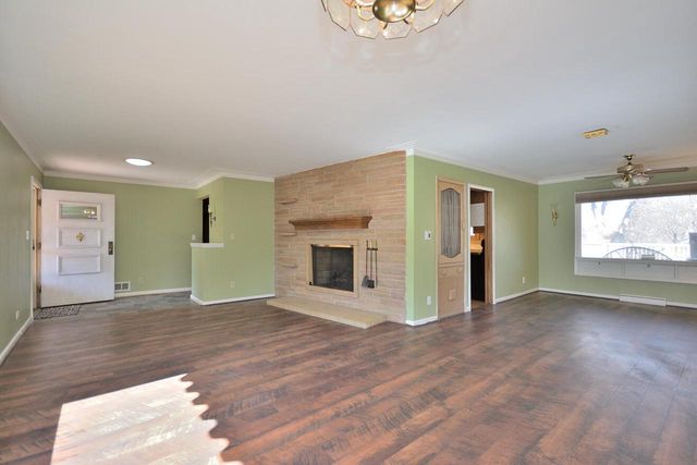 12700 Dunwoody DRIVE, Elm Grove, WI 53122