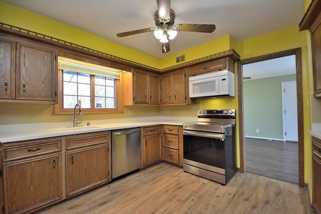 12700 Dunwoody DRIVE, Elm Grove, WI 53122