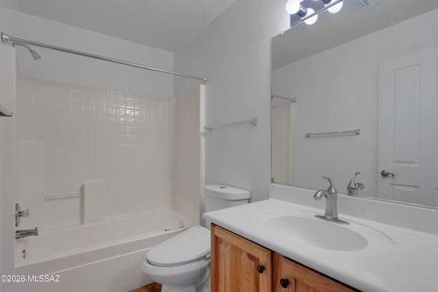 2702 S Falcon View Drive, Tucson, AZ 85713