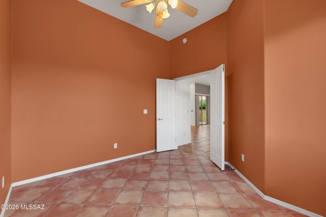 2702 S Falcon View Drive, Tucson, AZ 85713