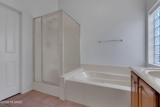 2702 S Falcon View Drive, Tucson, AZ 85713