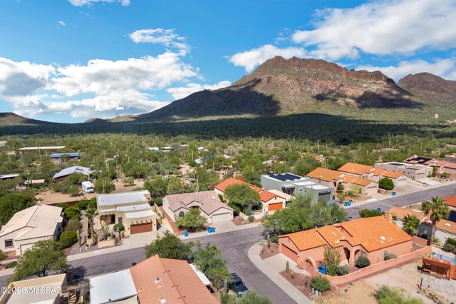 2702 S Falcon View Drive, Tucson, AZ 85713