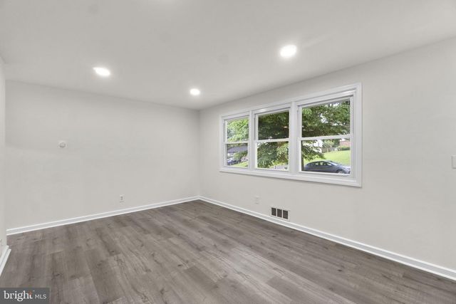 3658 CLIFMAR RD, Baltimore, MD 21244