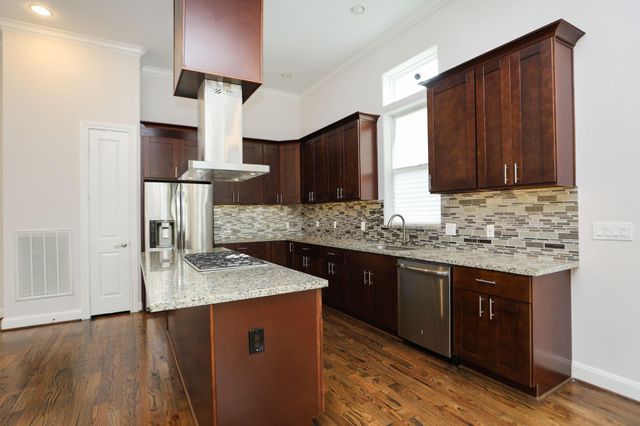 2212 Stuart Street, Houston, TX 77004