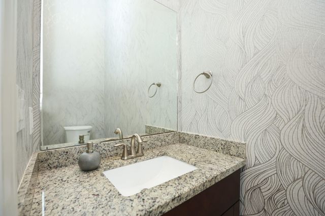 2212 Stuart Street, Houston, TX 77004