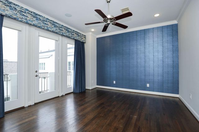 2212 Stuart Street, Houston, TX 77004