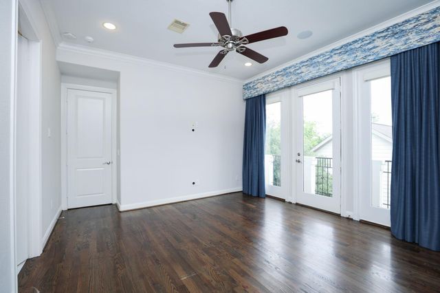 2212 Stuart Street, Houston, TX 77004