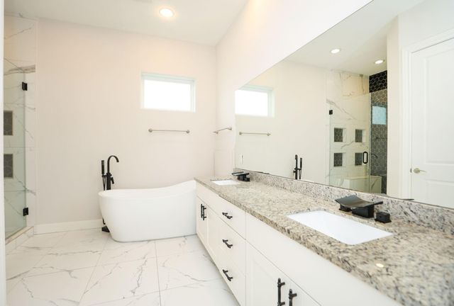 2212 Stuart Street, Houston, TX 77004