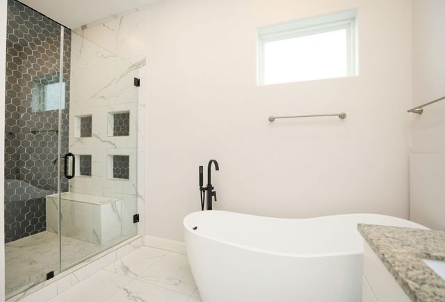 2212 Stuart Street, Houston, TX 77004