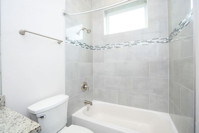 2212 Stuart Street, Houston, TX 77004