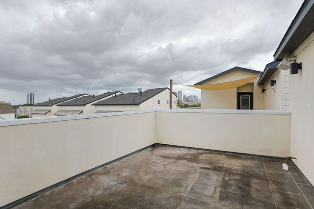 2212 Stuart Street, Houston, TX 77004