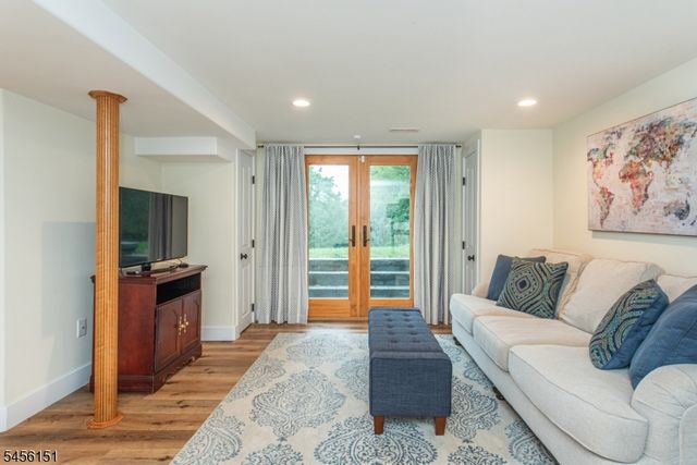 3 Lake Trl W, Harding Twp., NJ 07960