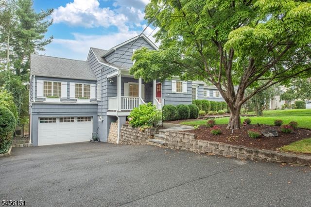 3 Lake Trl W, Harding Twp., NJ 07960
