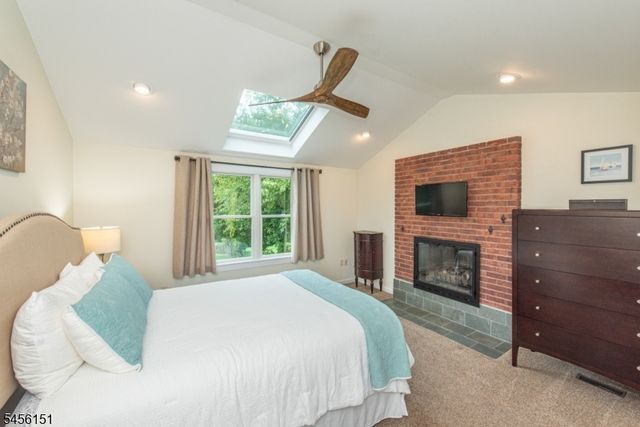 3 Lake Trl W, Harding Twp., NJ 07960