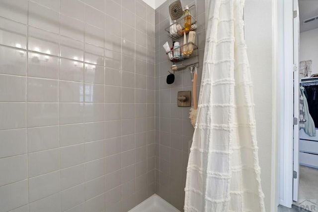 2213 Sunrise Ln, Pueblo, CO 81008