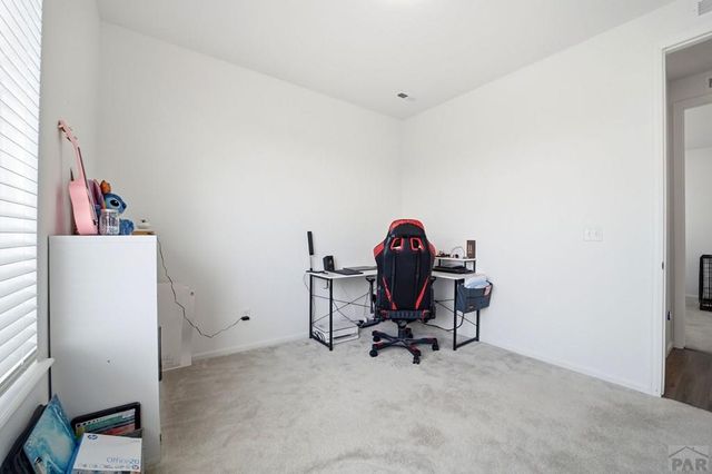 2213 Sunrise Ln, Pueblo, CO 81008
