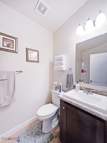 115 W 4th Avenue, Lima, MT 59739