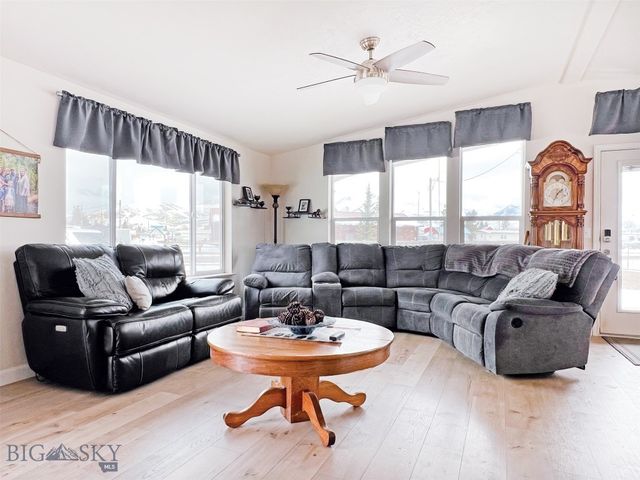 115 W 4th Avenue, Lima, MT 59739