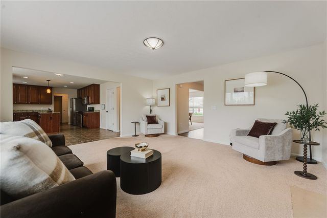 5061 Dayflower Drive, Tipp City, OH 45371